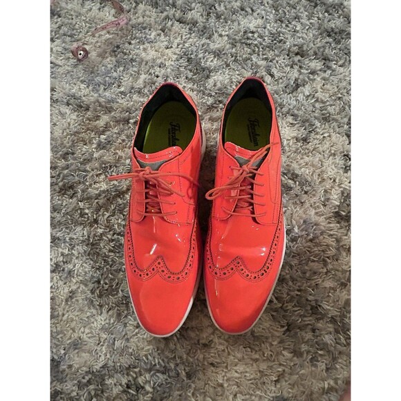 Florsheim Fuel Reflect‎ Neon Wingtip Oxford in Coral 12M Artsy Comfort Bright - Picture 2 of 8